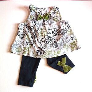 Macy's matching set, Cotton top with Black Leggings with Green Velvet Bows 3-6m